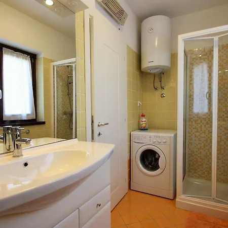 Pezzi Yellow